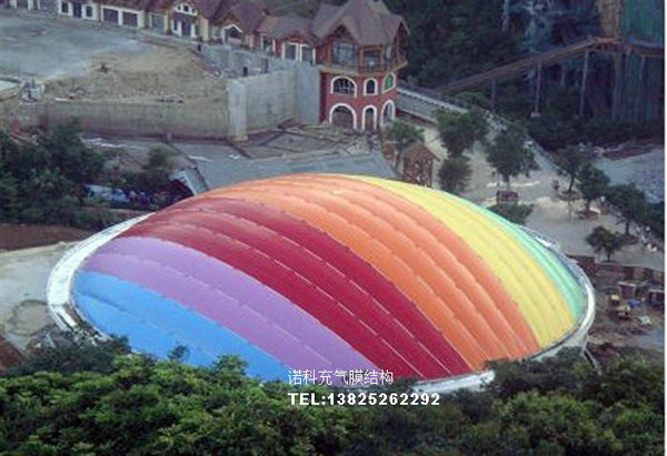 合陽膜結(jié)構(gòu)體育館選用米勒膜材FR1200